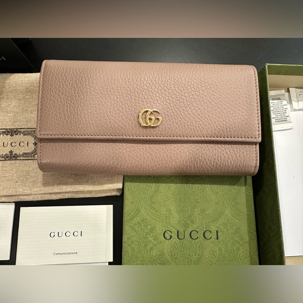GUCCI NWT Petit Marmont Leather Bi-fold Long Wallet Dusty Pink Authentic